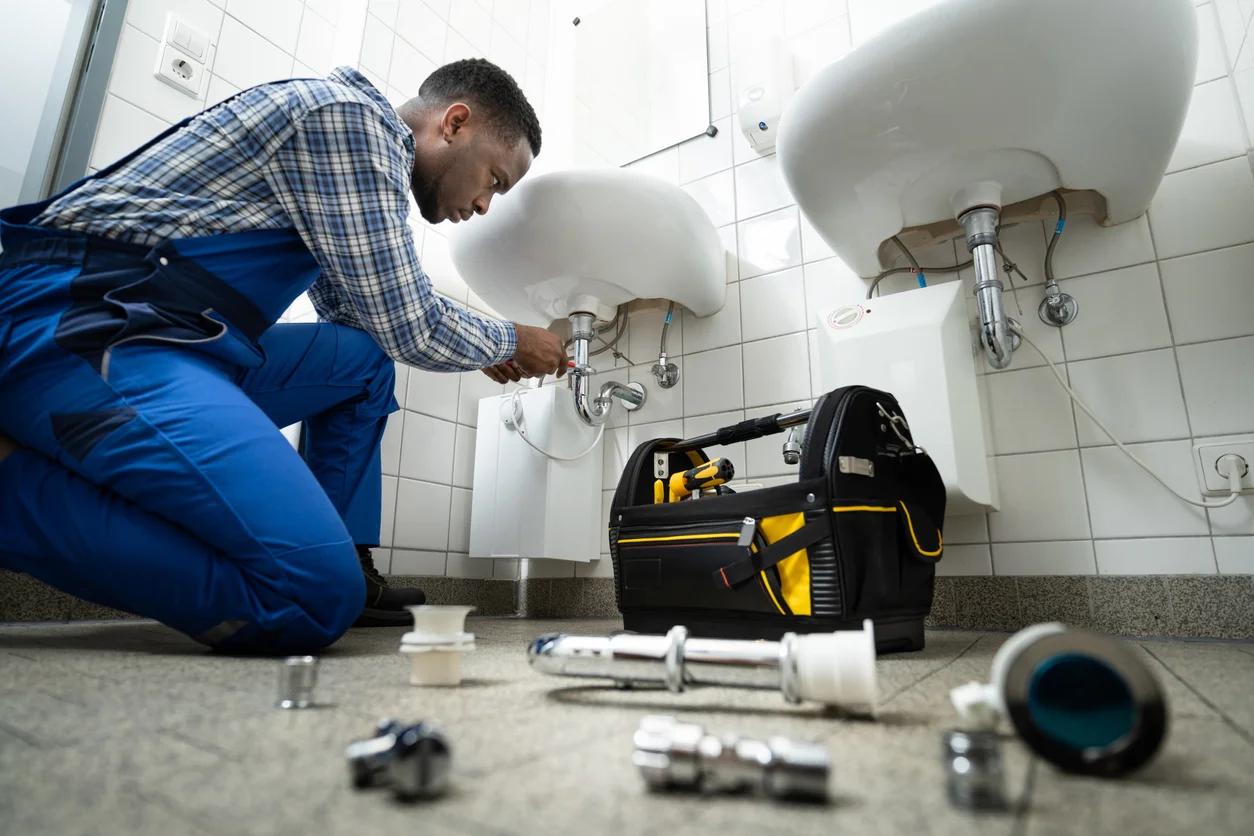 Why Plumbers Need a Website: Boosting Business and Customer Engagement Online